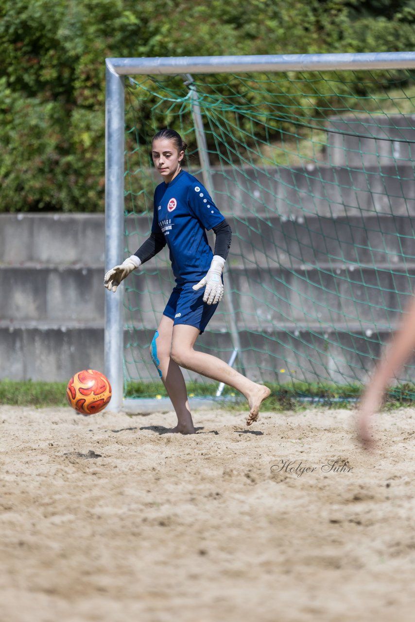 Bild 87 - wBJ/wCJ Beachsoccer Cup